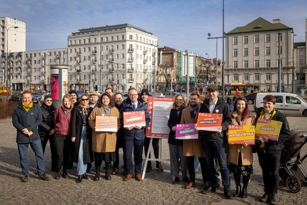 Konferencja na Placu Wileńskim